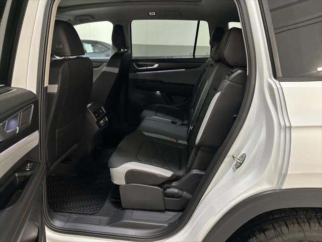 2026 Volkswagen Atlas Peak Edition