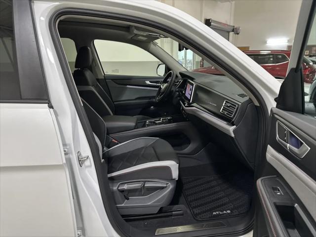 2026 Volkswagen Atlas Peak Edition