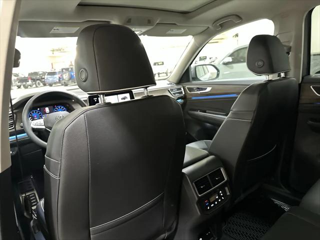 2026 Volkswagen Atlas SEL Premium R-Line