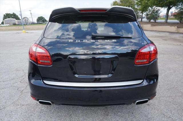 2014 Porsche Cayenne Platinum Edition