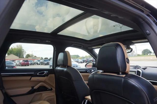 2014 Porsche Cayenne Platinum Edition