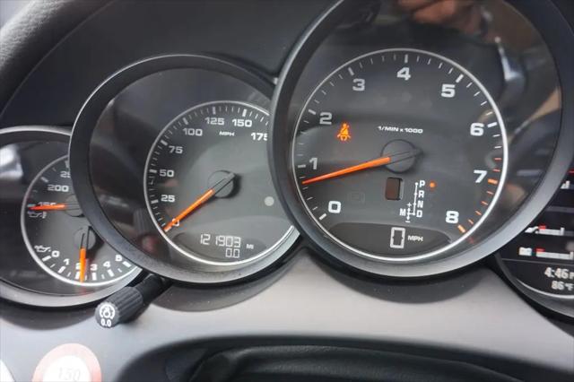 2014 Porsche Cayenne Platinum Edition