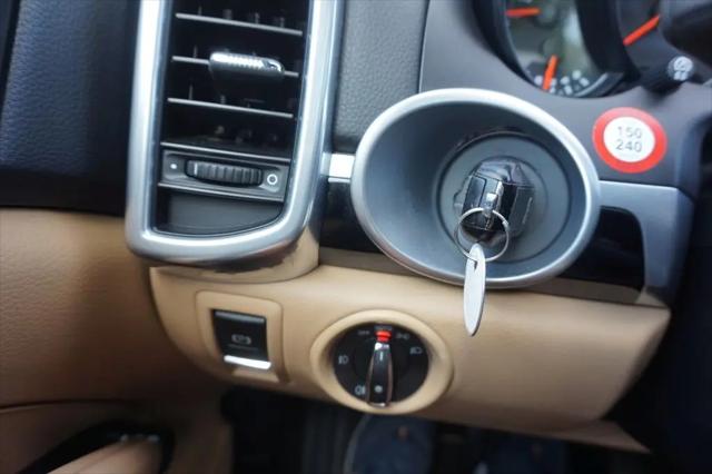 2014 Porsche Cayenne Platinum Edition