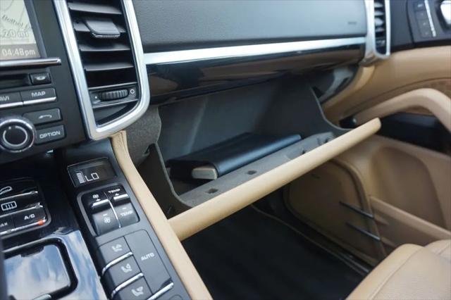 2014 Porsche Cayenne Platinum Edition