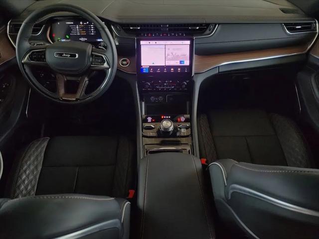 2025 Jeep Grand Cherokee Summit 4x4