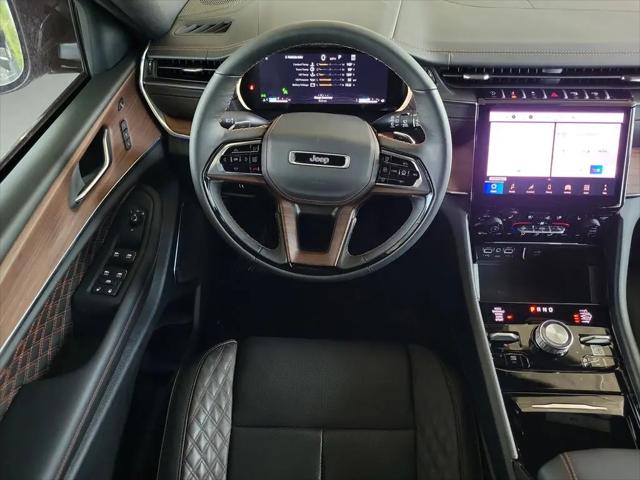 2025 Jeep Grand Cherokee Summit 4x4