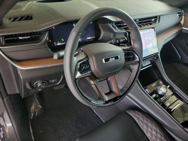 2025 Jeep Grand Cherokee Summit 4x4