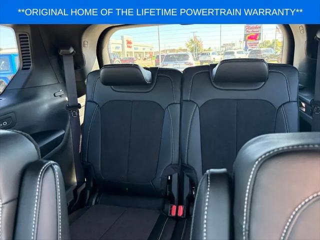 2025 Jeep Grand Cherokee L Altitude 4x4