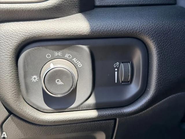 2025 Ram 1500 Tradesman Crew Cab 4x2 5'7" Box