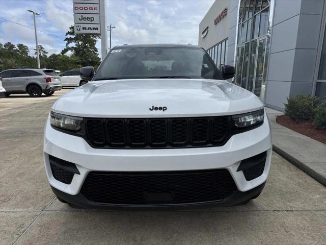 2025 Jeep Grand Cherokee Altitude X 4x2
