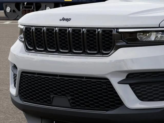 2025 Jeep Grand Cherokee Altitude X 4x2