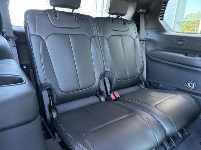 2025 Jeep Grand Cherokee L Limited 4x2