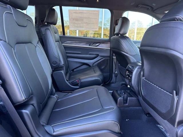 2025 Jeep Grand Cherokee L Limited 4x2