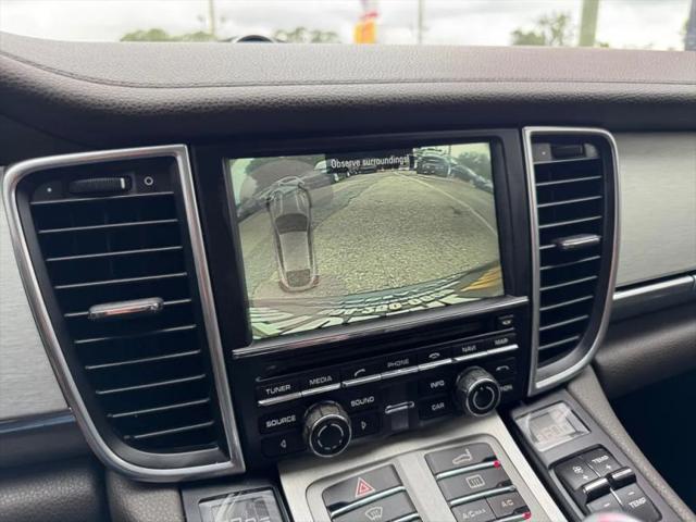2015 Porsche Panamera Base