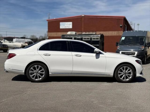 2019 Mercedes-Benz E-CLASS E 300 E 300