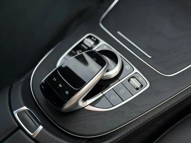 2019 Mercedes-Benz E-CLASS E 300 E 300