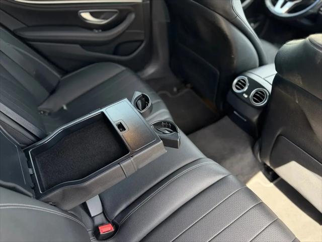 2019 Mercedes-Benz E-CLASS E 300 E 300