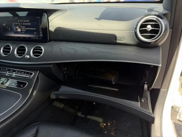 2019 Mercedes-Benz E-CLASS E 300 E 300