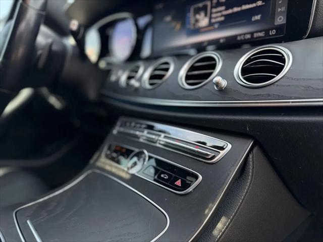 2019 Mercedes-Benz E-CLASS E 300 E 300