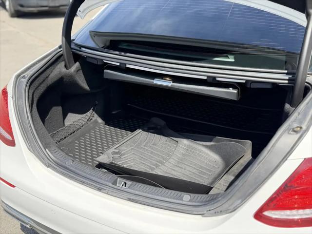 2019 Mercedes-Benz E-CLASS E 300 E 300
