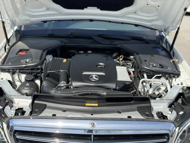 2019 Mercedes-Benz E-CLASS E 300 E 300