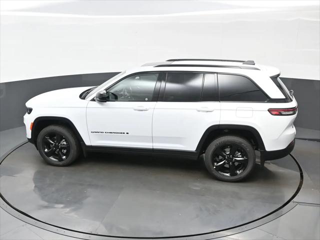 2025 Jeep Grand Cherokee Altitude X 4x4