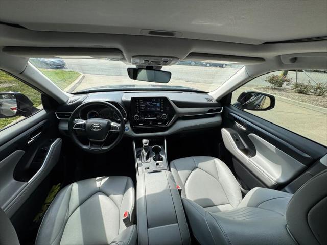 2022 Toyota Highlander Hybrid XLE