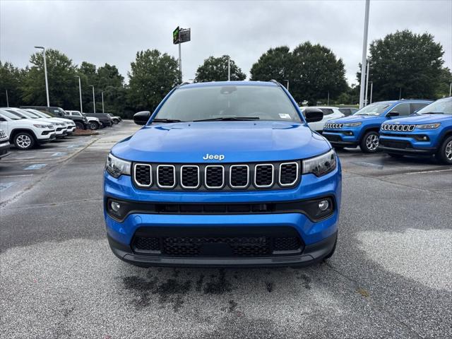 2025 Jeep Compass COMPASS LATITUDE 4X4