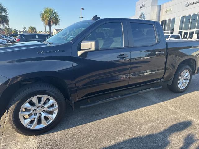 2022 Chevrolet Silverado 1500 2WD Crew Cab Short Bed Custom