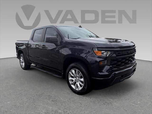 2022 Chevrolet Silverado 1500 2WD Crew Cab Short Bed Custom