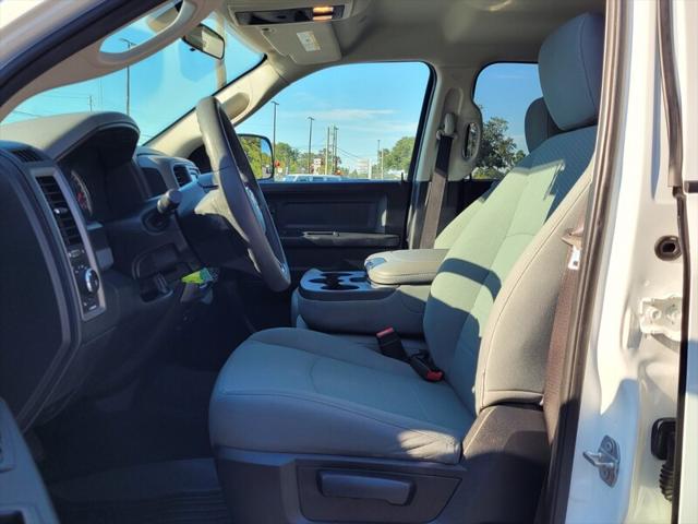 2018 RAM 1500 Express Crew Cab 4x4 57 Box