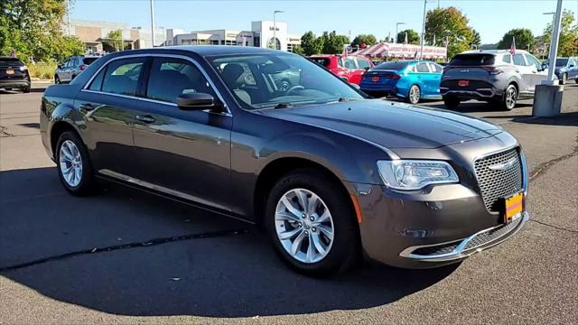 2023 Chrysler 300 Touring 2023 Chrysler 300 Touring