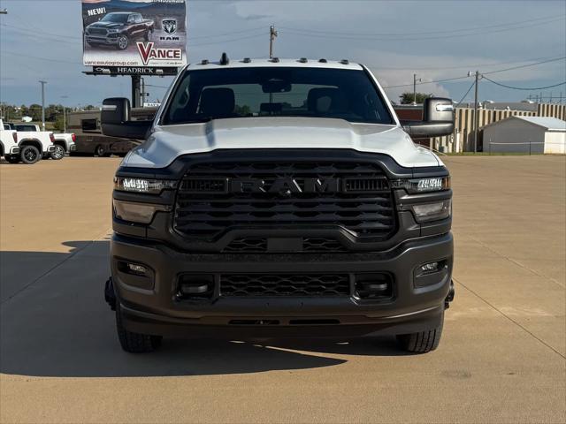 2026 RAM Ram 3500 Chassis Cab RAM 3500 TRADESMAN CREW CAB CHASSIS 4X4 60 CA