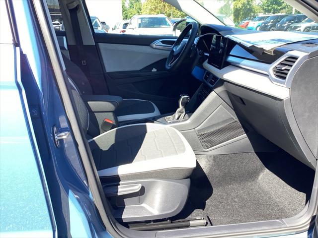 2025 Volkswagen Taos 1.5T SE