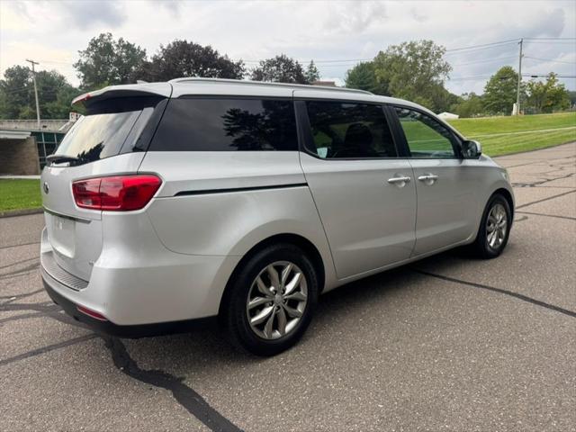 2021 Kia Sedona EX