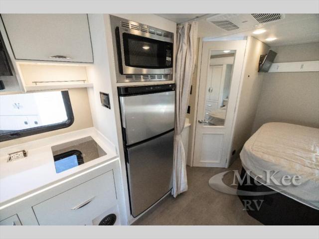 2026 Mercedes-Benz Sprinter 4500 Chassis Standard Roof 4-Cyl Diesel HO
