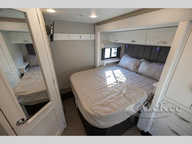 2026 Mercedes-Benz Sprinter 4500 Chassis Standard Roof 4-Cyl Diesel HO