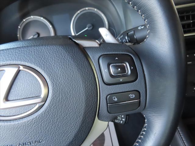 2016 Lexus RC 200t 2dr Cpe