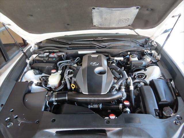 2016 Lexus RC 200t 2dr Cpe