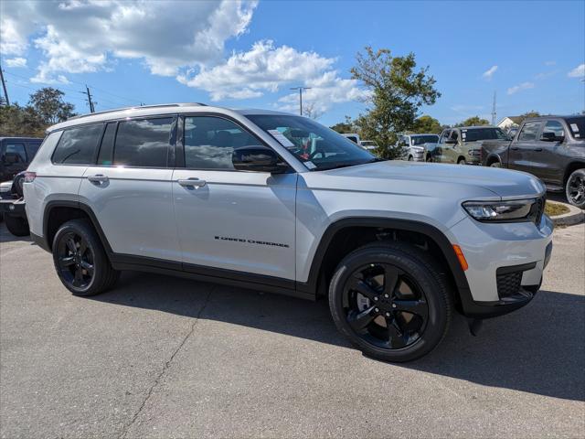 2025 Jeep Grand Cherokee GRAND CHEROKEE L ALTITUDE X 4X4