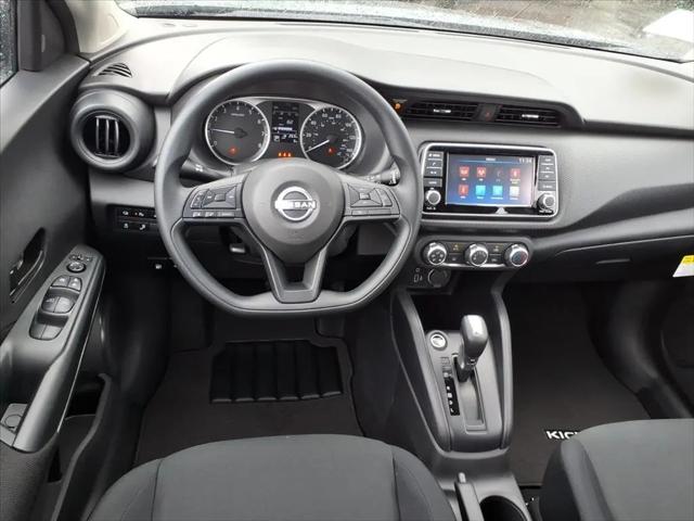 2025 Nissan Kicks S