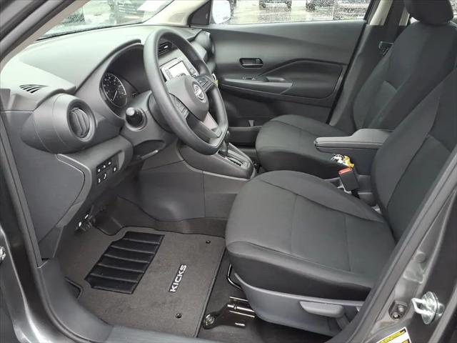 2025 Nissan Kicks S