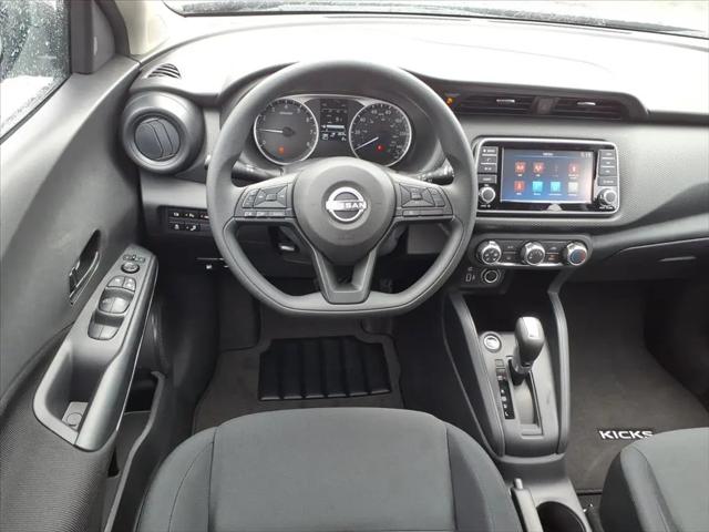 2025 Nissan Kicks S