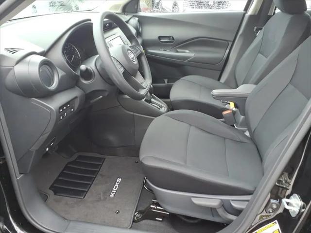 2025 Nissan Kicks S