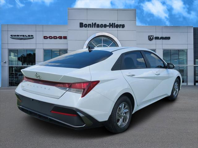 2024 Hyundai Elantra SE 2024 Hyundai Elantra SE