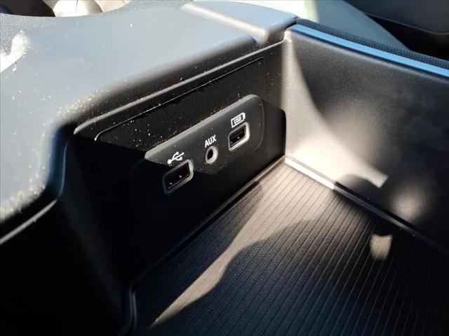 2024 Ram 1500 Classic SLT Quad Cab 4x4 6'4" Box