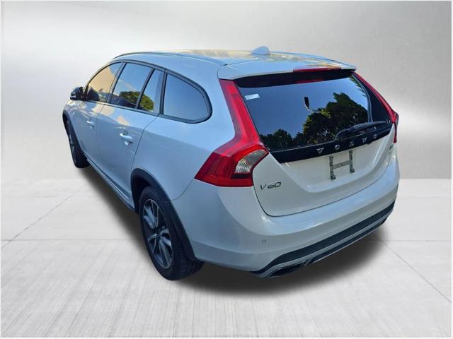 2017 Volvo V60 Cross Country T5 2017 Volvo V60 Cross Country T5