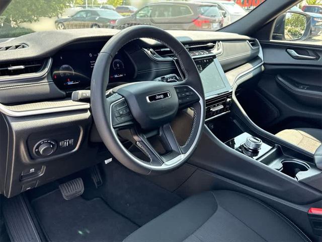2024 Jeep Grand Cherokee L Laredo X 4x2
