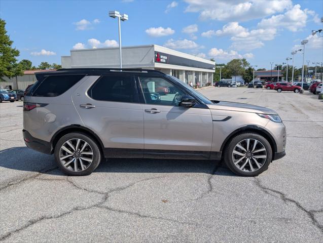 2023 Land Rover Discovery P360 S R-Dynamic 2023 Land Rover Discovery P360 S R-Dynamic