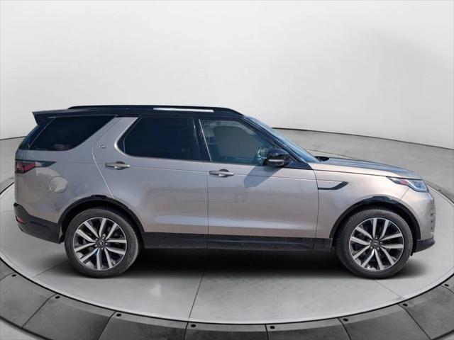 2023 Land Rover Discovery P360 S R-Dynamic 2023 Land Rover Discovery P360 S R-Dynamic